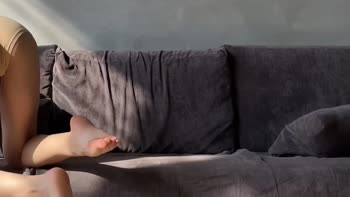 HollyHarlot's Juicy Yoga Goddess Teases in Shorts