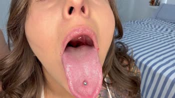 WondersGirlsX's Salty Seduction: Spitting Saliva Kisses & Swapping More