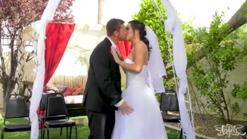 Chanel Santini's Blushing Bride Surprise: Devouring Dick Like A Star