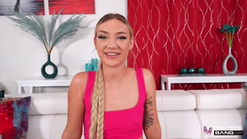 Hiking High: Teen (18+) Blonde Daisy Lavoy's POV Hike Fling