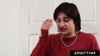 Aderes Quin's Stepmom Surprise: Stepson's Anal Secret Uncovered