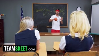 Real sex education class with horny 1s