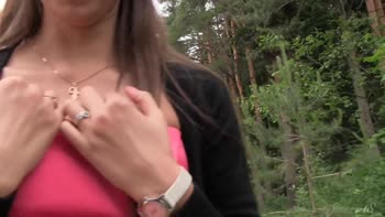 Stunning Teen (18+) Lucy's Outdoor Stripping Revelation