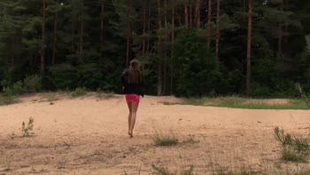 Stunning Teen (18+) Lucy's Outdoor Stripping Revelation