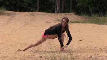 Stunning Teen (18+) Lucy's Outdoor Stripping Revelation