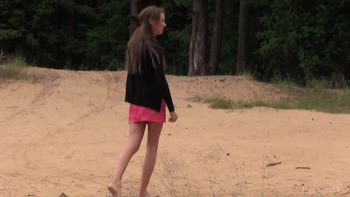Stunning Teen (18+) Lucy's Outdoor Stripping Revelation