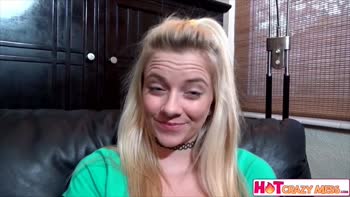 Trying To Cure Her Sex Addiction - Riley Star - HotCrazyMess!