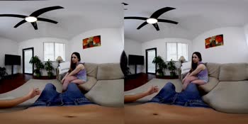 Horny Stepsister Learns Sex from Stepbrother in Sinful VR