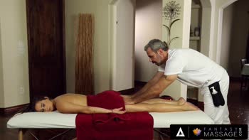 Ashley Adams' Virginity Vanishes Under Expert Masseuse Touch