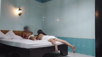Cdo Couple's Wild Cebu Adventure: Hot Wife Flirts with Supervisor