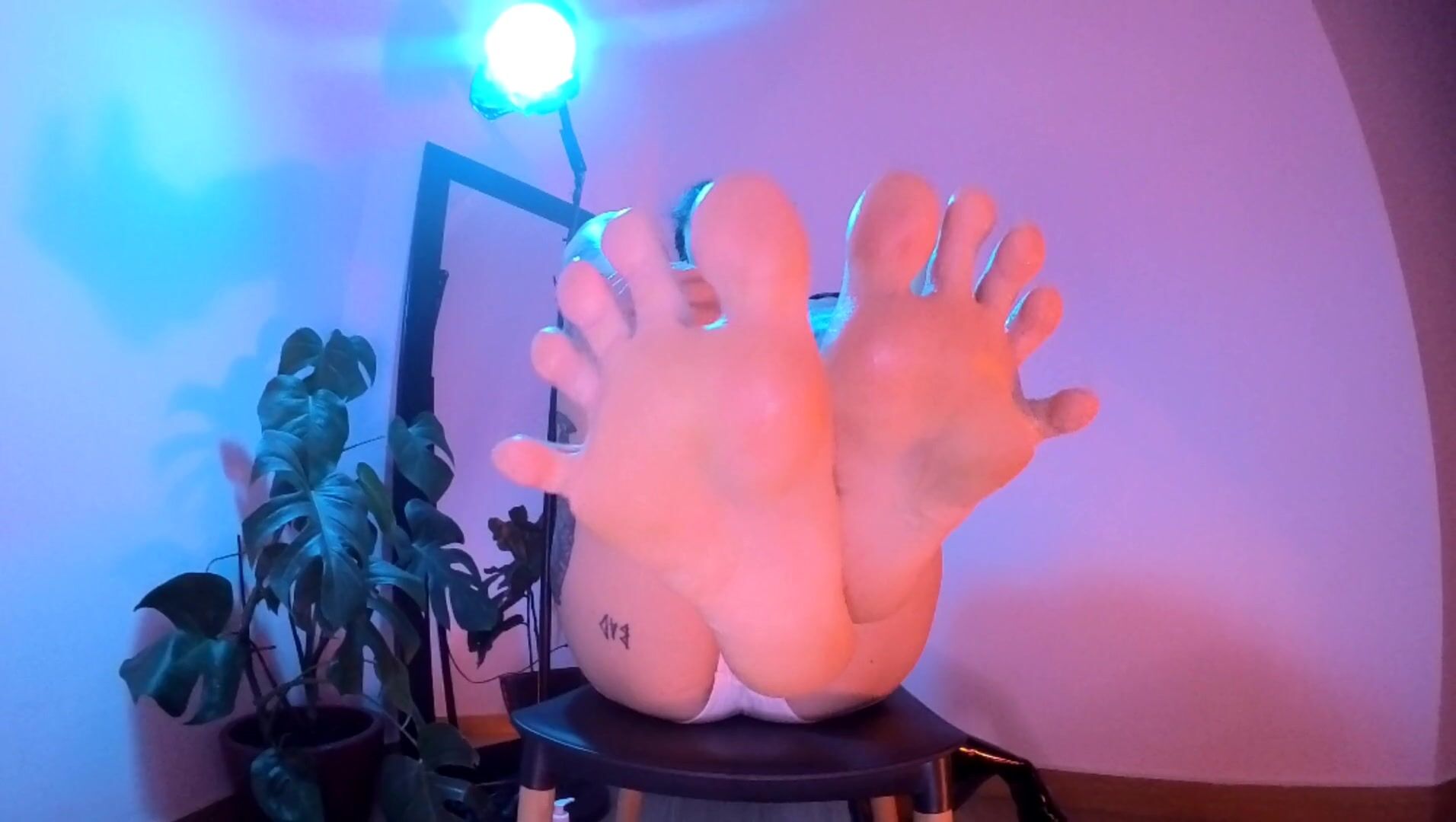 I did the Stripper, using my Latex Boots to Dominate his Cock him Cumming in my round Ass