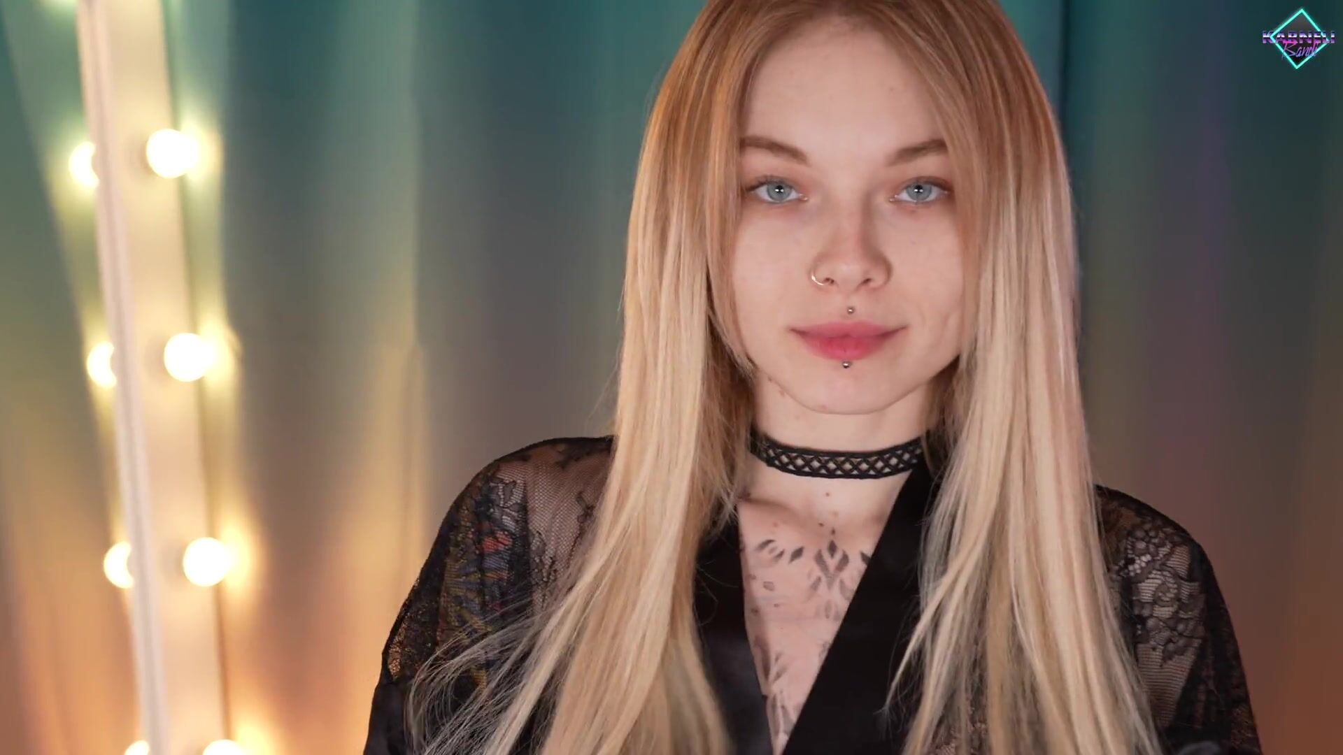 Petite Teen (18+) with Blue Eyes Tastes your Cum -karneli Bandi