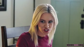 Thankful for My Stepmoms Titties - S14:e4