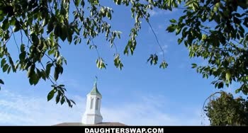 Peter Green's Step-Daughter Swap: Honey Hayes and Reyna Delacruz Take on Big Dick