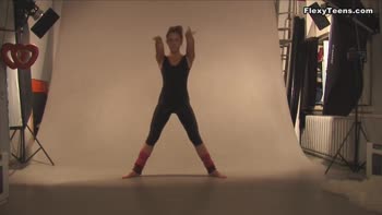 Mashka Pizdaletova's Flexible Beauty: Fit Gymnast Shows Off Saggy Tits & Stunning Body