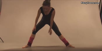 Mashka Pizdaletova's Flexible Beauty: Fit Gymnast Shows Off Saggy Tits & Stunning Body