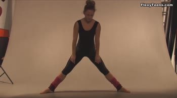 Mashka Pizdaletova's Flexible Beauty: Fit Gymnast Shows Off Saggy Tits & Stunning Body