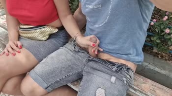 HottPussy118's Public Flash and Handjob Show