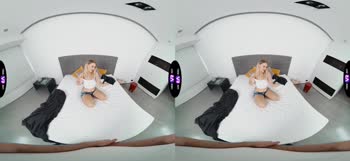 Kristy's Steamy VR Night: Unbridled Passion in Bed