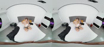 Kristy's Steamy VR Night: Unbridled Passion in Bed