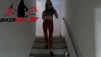 Bikergirl_97's Public Strip Show Ends in a Steamy Facial