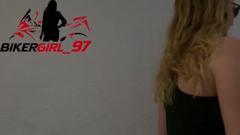 Bikergirl_97's Public Strip Show Ends in a Steamy Facial