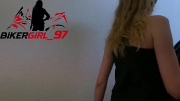 Bikergirl_97's Public Strip Show Ends in a Steamy Facial