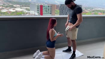 Max Cartel Trains Fitness Redhead Jessica Sodi's Round Bubble Butt