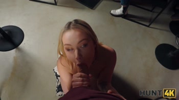 HUNT4K. Eat my pussy instead of strawberry cheesecake