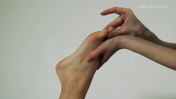 Virgin Russian Babe's Oiled Massage Bliss