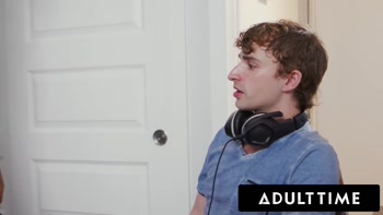 Ryan Jacobs's Straight Guy Experiment Turns into Gay Bareback Orgy