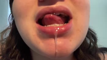 Buttherflyyy's Stepdaughter Shares Her Dirty Little Secret
