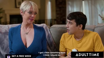 Dee Williams Teaches Stepson a Thing or Two in Steamy Milf Hardcore
