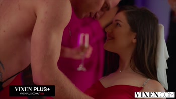 Margo Von Teese Steals The Show At A Bachelor Bash