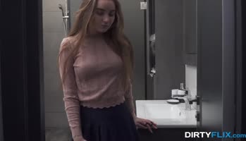 Nasty's European Teen (18+) Seduction: Close-Up Courtesan Action