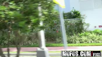 Kylie Quinn - Kylie's All-Natural POV Blowjob