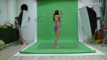 Nicol Smith's Petite Flexibility Unleashed