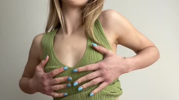 KellyAleman Solo's Sultry Masturbation Session