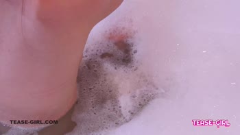 Cute Teen (18+) Brunette's Scorching Solo Session