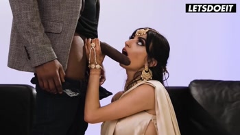 Frustrated Aaliyah Yasin Sucks BBC Anchor & Calls In Backup - HORNY HOSTEL