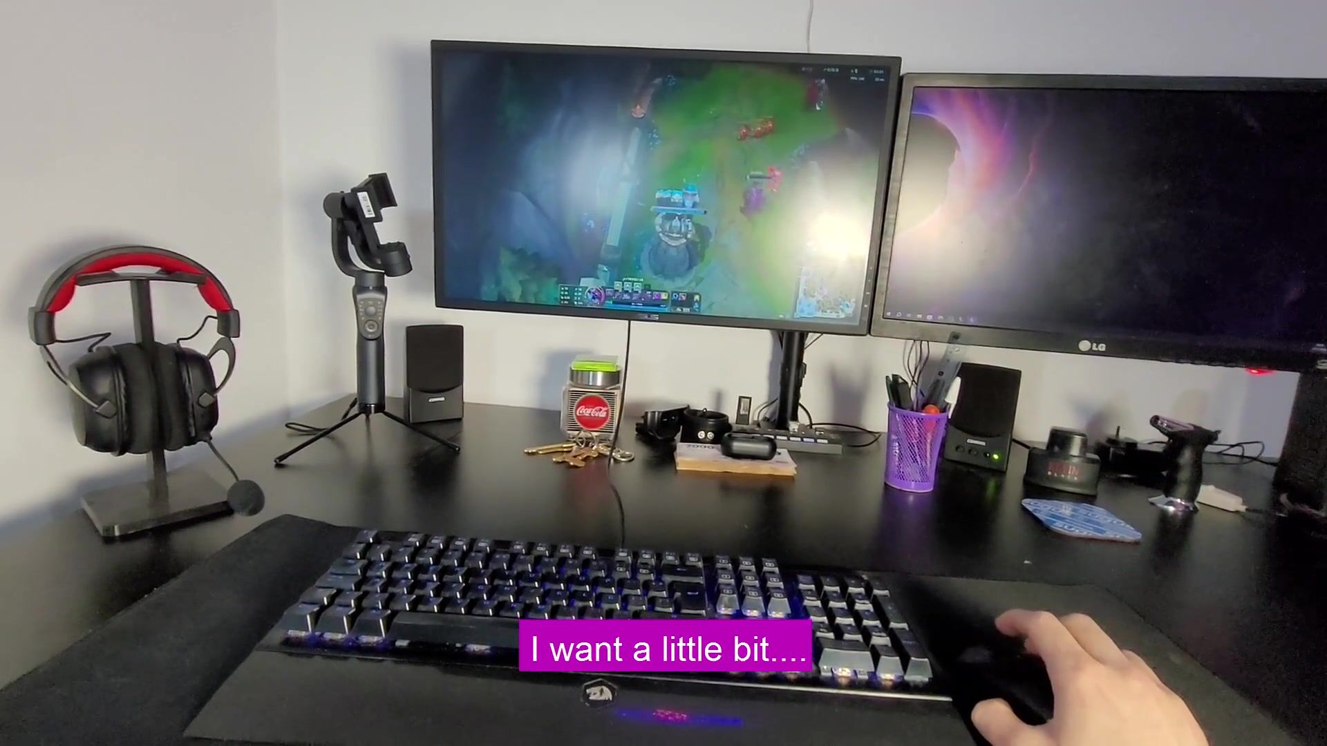 STEPSISTER WANTS TO SUCK HIS COCK WHILE HE'S PLAYING VIDEOGAMES - Vibes Blue