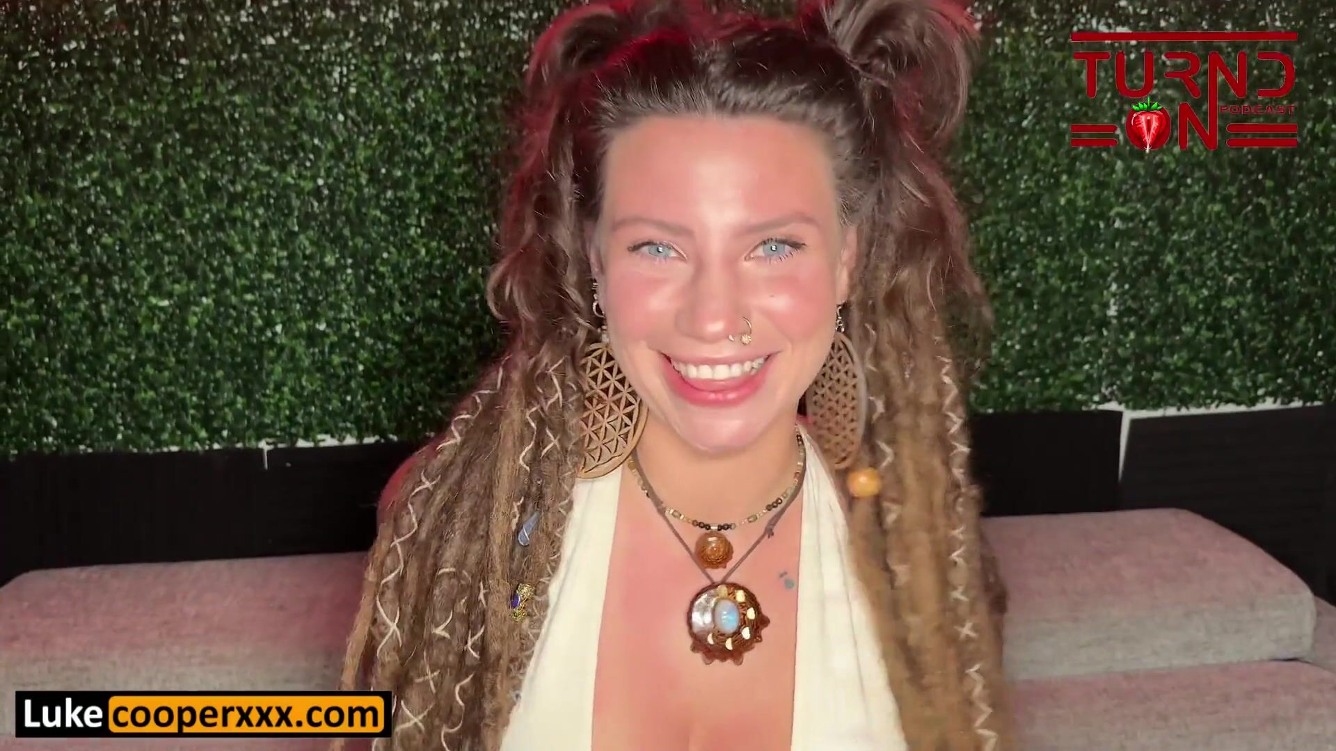 Big Tits Hippie Indica Flower Shows she Loves Dick