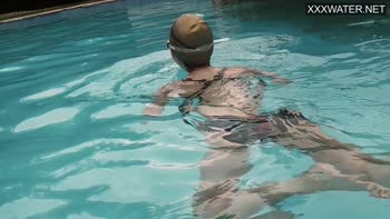 Petite French Babe Emie Amfibia's Underwater Nude Delight