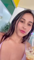 Colombian Cutie Jenifer Play Masturbates in Colombia's Bustling Mall