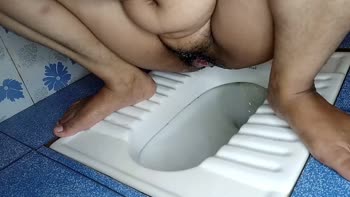 QueenOfNepal's Pee-fect Compilation: Nepali Puti Squirts Galore in HD