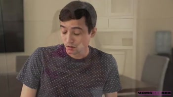 Stepmom Your Lips Taste Like Pussy - S16:e8