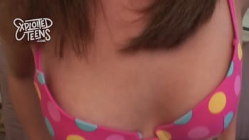 Teen (18+) Temptation: 5'6 Brunette Gives an Impressive Deepthroat to a Thick 8-Incher