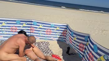 Laluna-Love's Wild Beachside Romp: Stepsister Seduction