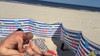 Laluna-Love's Wild Beachside Romp: Stepsister Seduction