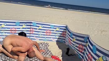 Laluna-Love's Wild Beachside Romp: Stepsister Seduction